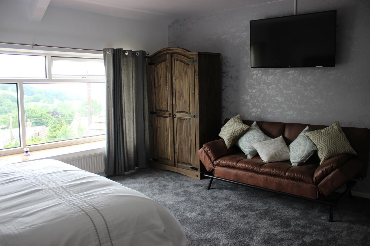 The New Lodge Pontardawe 外观 照片