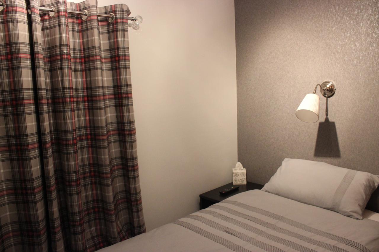 The New Lodge Pontardawe 外观 照片